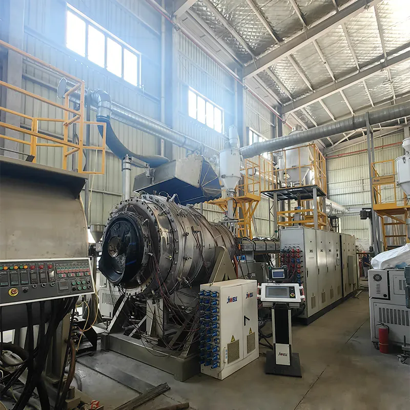 Linea di produzione di tubi HDPE di seconda mano: una scelta bilanciata tra le prestazioni dei costi e la capacità di produzione
